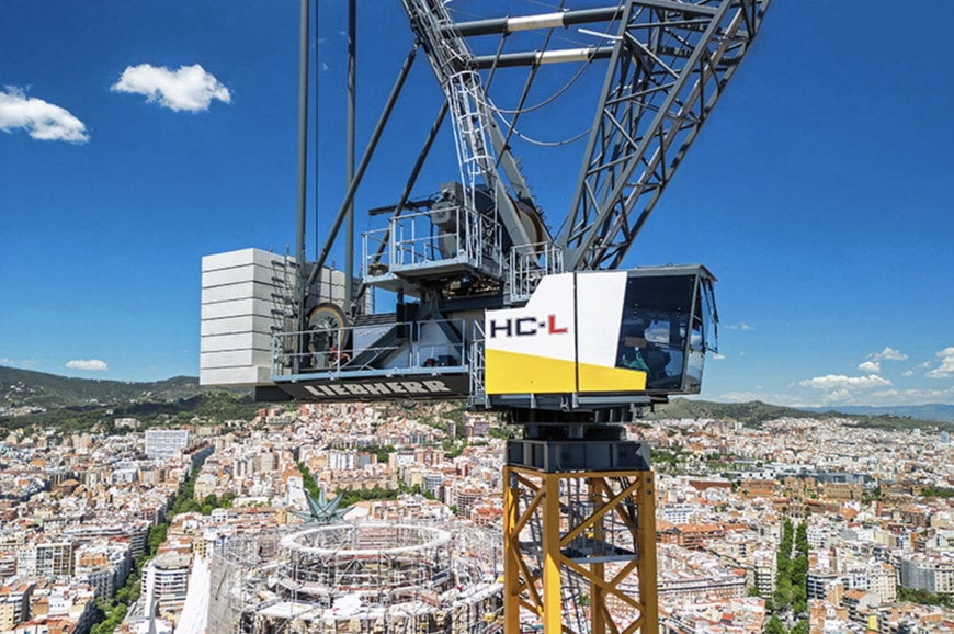 Liebherr cranes are working on the final phase of the Sagrada Família construction project